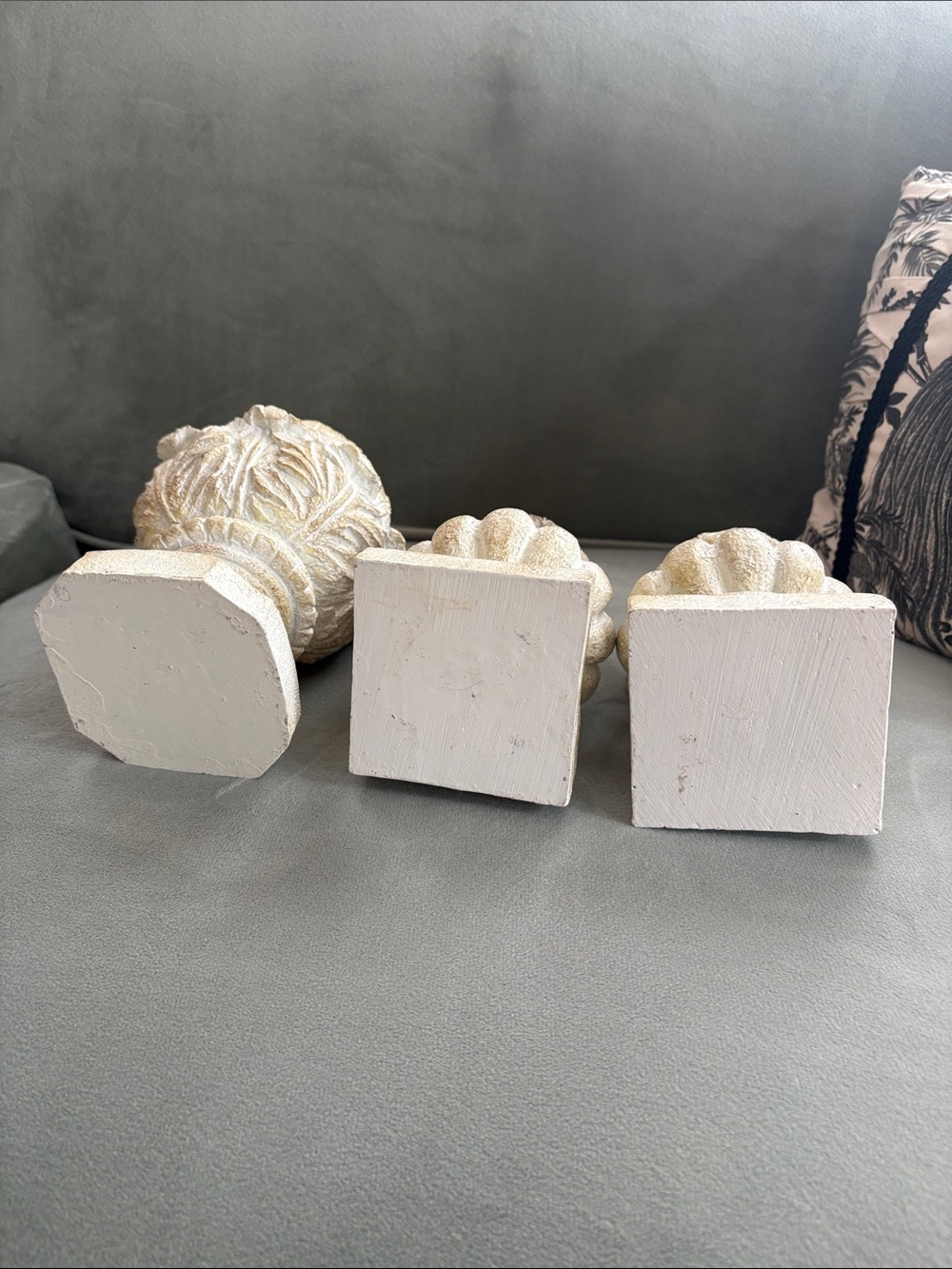 TRIO Resin Artichoke & Spires Finials French Country Farmhouse Cottagecore - Picture 15 of 16